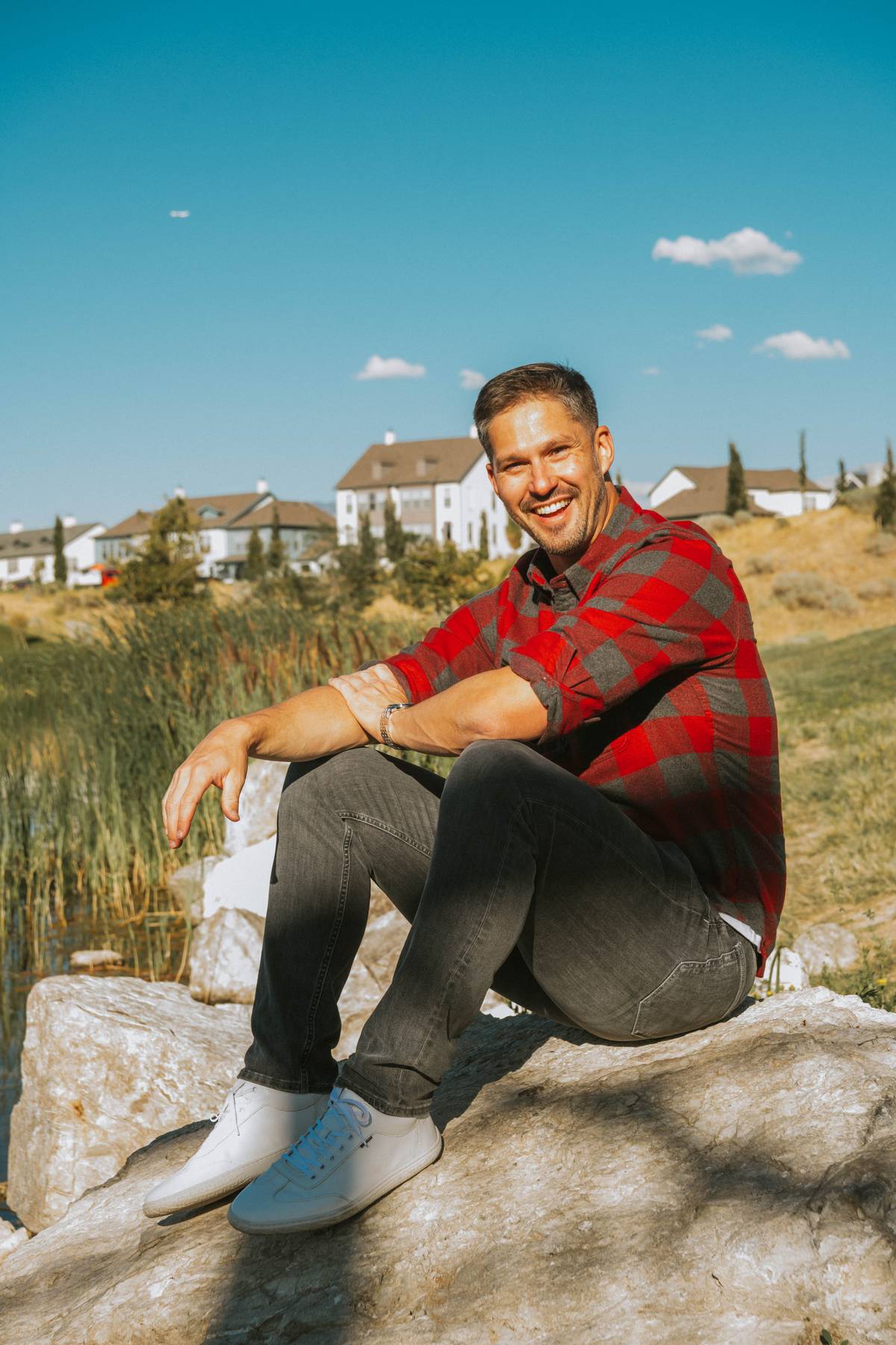 utah portrait photographer that specializes in online dating app photos throughout salt lake city