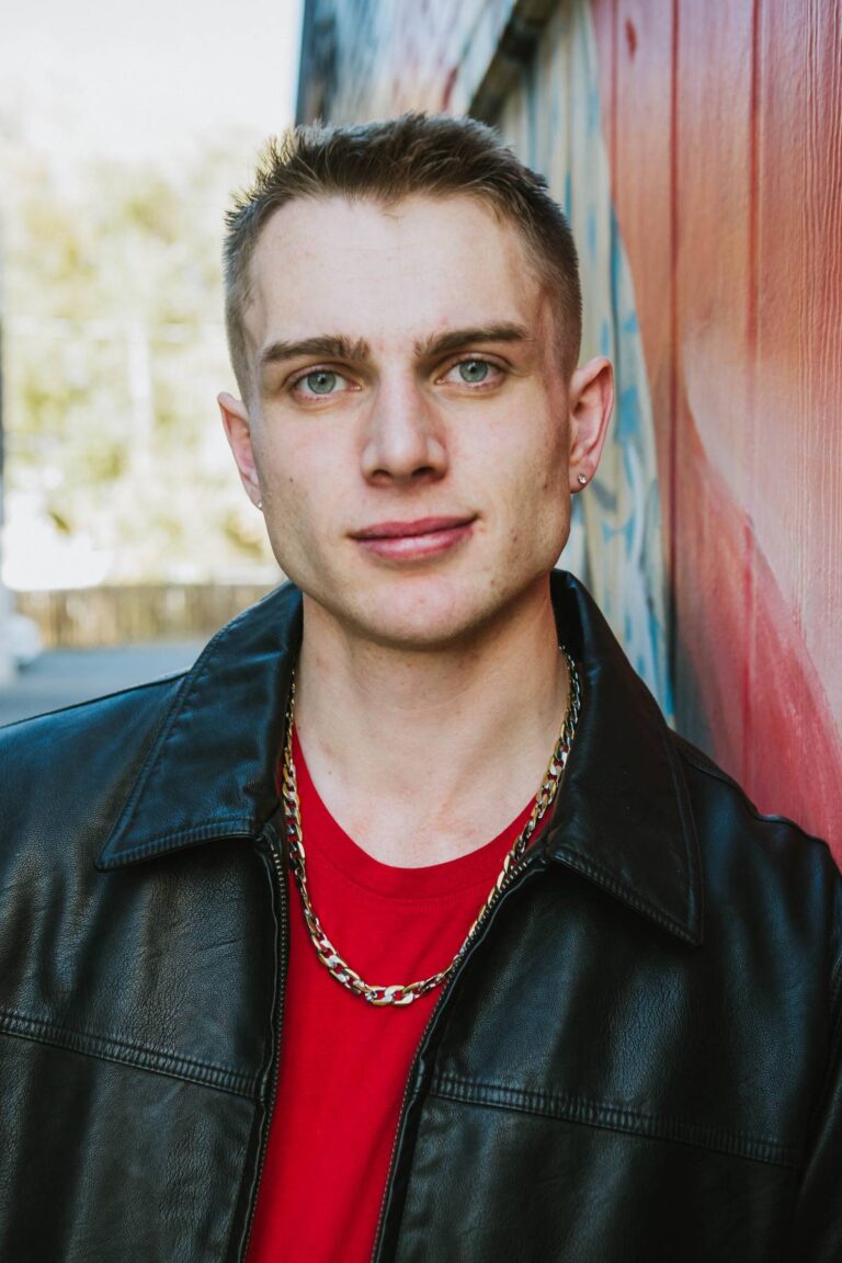 Dating App Portraits in Salt Lake City: Marcus’ Urban–Nature Hybrid Session