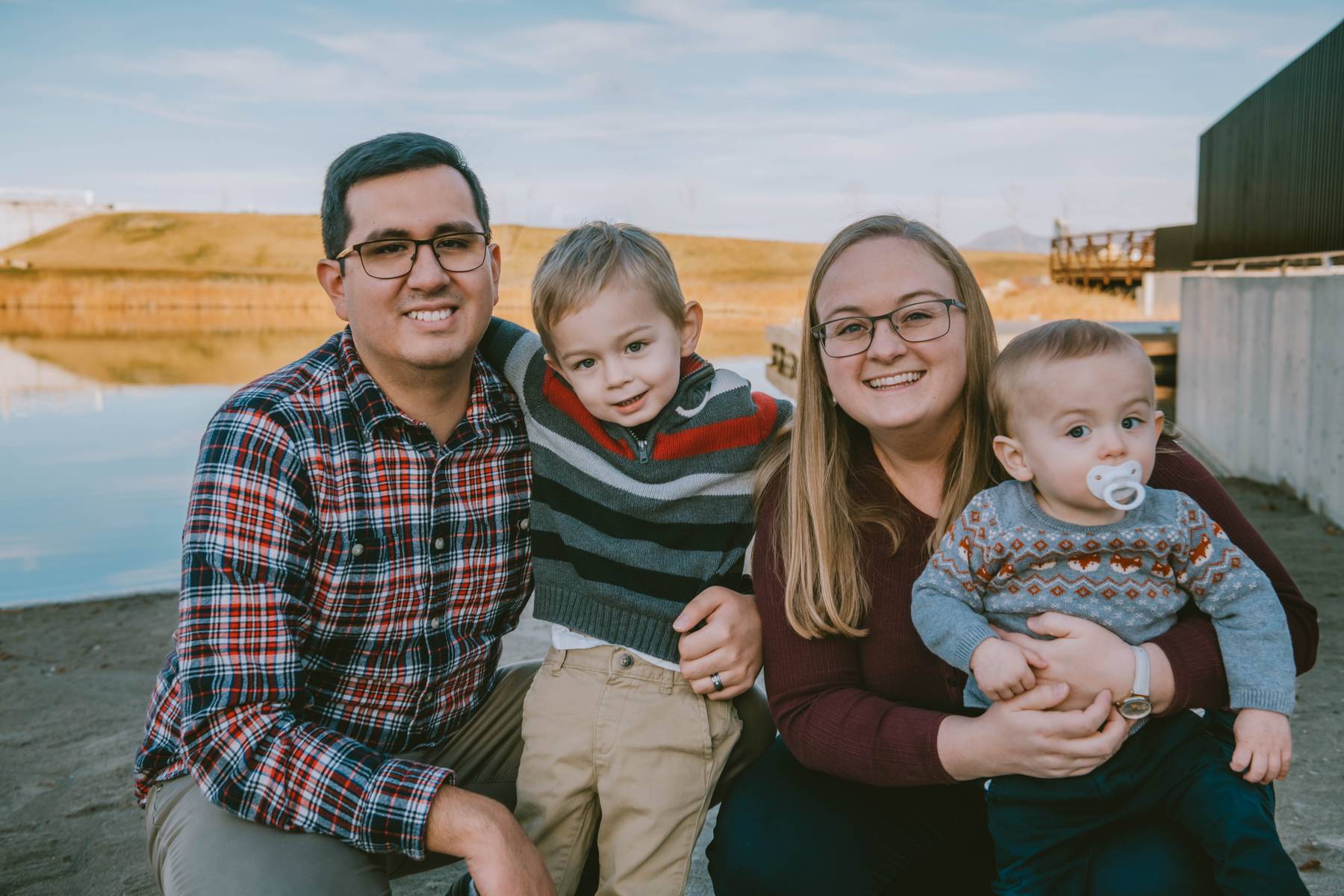 Family Photos With Young Kids: What to Expect During a Full Session | Lookout Park in Daybreak